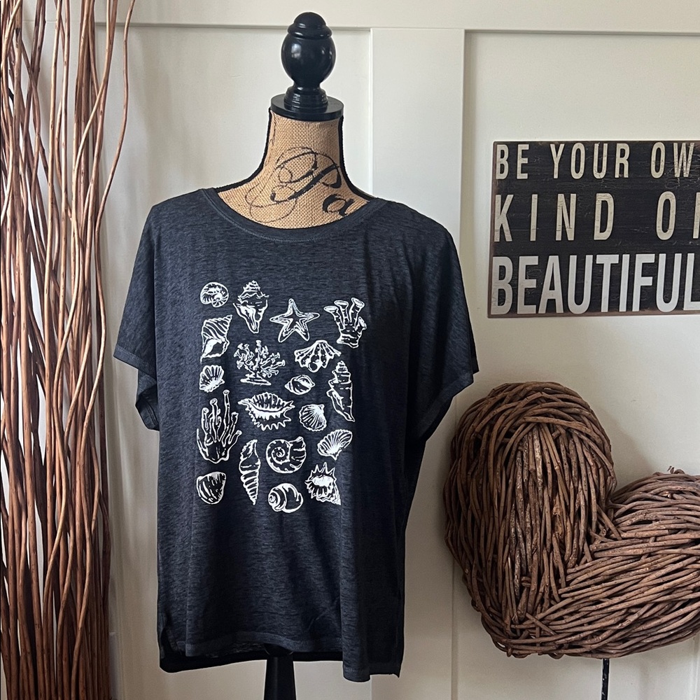 C&C California Dark Gray Seashell Print Tee